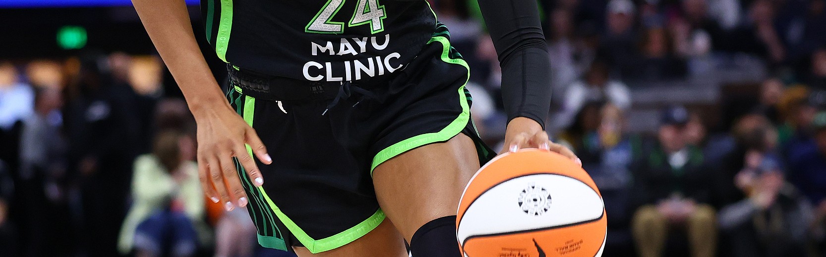 score电竞-科利尔回应网友质疑：大家都在欣赏烟花，你居然在脑补阴谋论